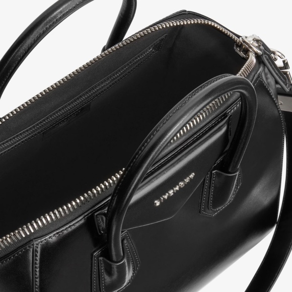 Givenchy - Picture 4 of 5